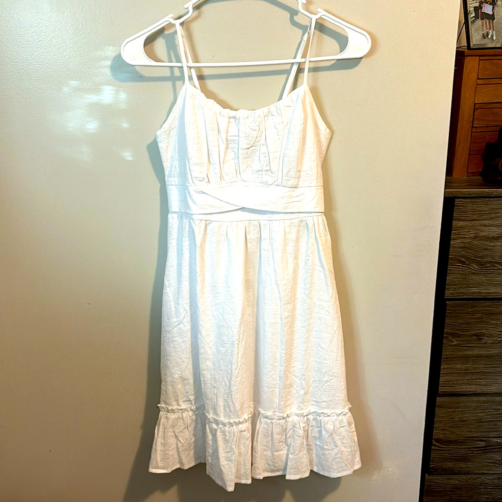 Never Worn Very Clean White Dress Never Worn Very Clean White Dress